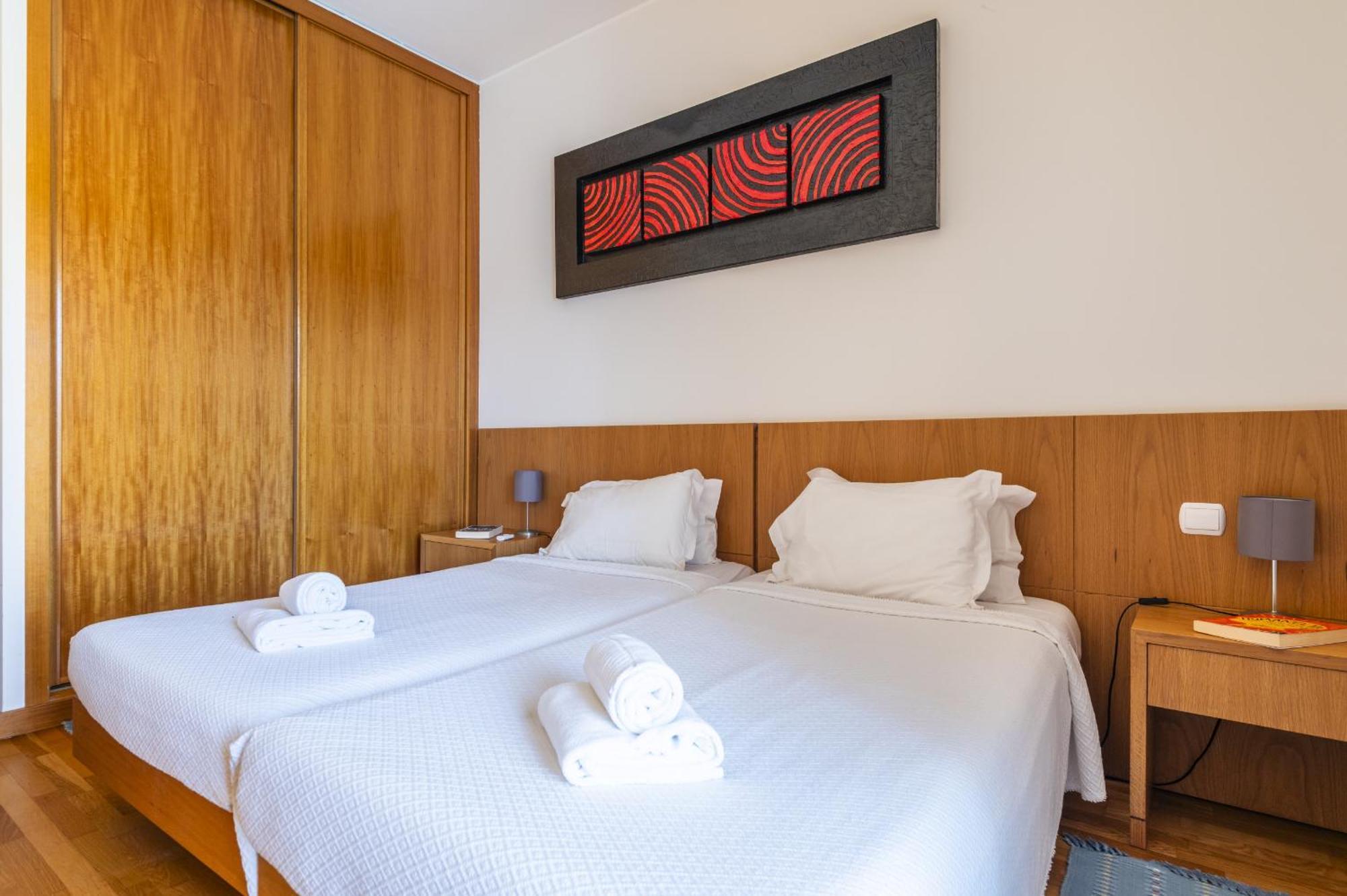 Marina Breeze Apartment With Pool - 900M From The Beach Albufeira Exterior photo